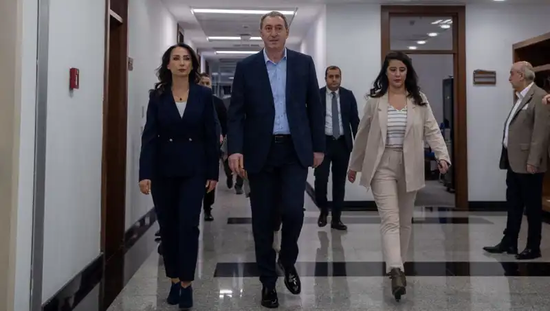DEM Parti Heyeti, Kritik İki Görüşmeyle Siyasi Turu Tamamlıyor