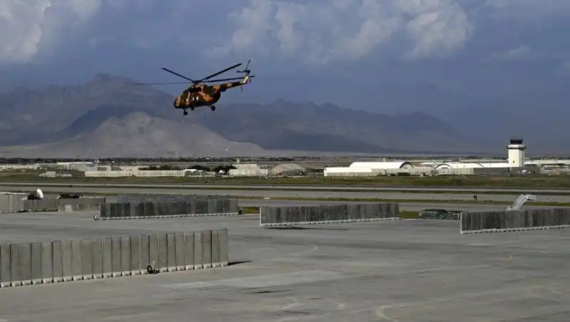 Trump, Afganistan Üssü Üzerine Yeniden Tartışmalar Başlattı