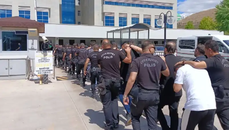 Ankara'da Tehditlerle Haraç Kesme Çetesi Çökertildi: Avukatlar İle Bağlantı Şok Etti