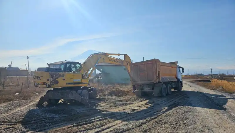 Iğdır'da Şehir Görünümünü Değiştiren 179 Metruk Yapı Yıkıldı
