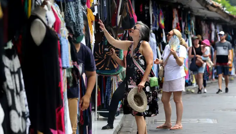 Bali'ye Gidip Kıyafet Yasağına Uymayanlar Ceza Alacak: Turistleri Bekleyen Şok Kurallar