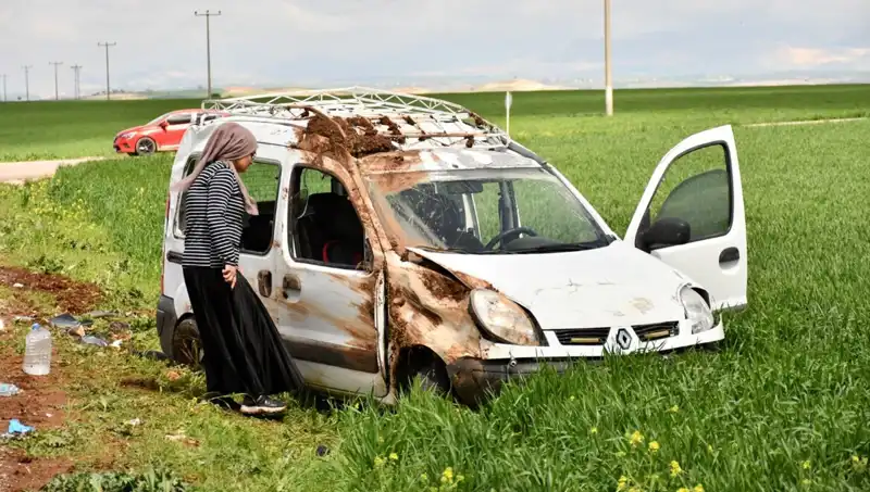 İki Otomobil Kaza Yaptı: 6 Çocuk İçinde Bulunan 10 Yaralı
