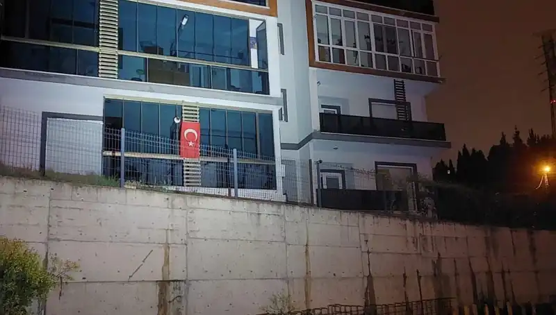 Sakarya'da Acil Tahliye! 4 Katlı Apartmanın Neden Boşaltıldığı Açıklandı