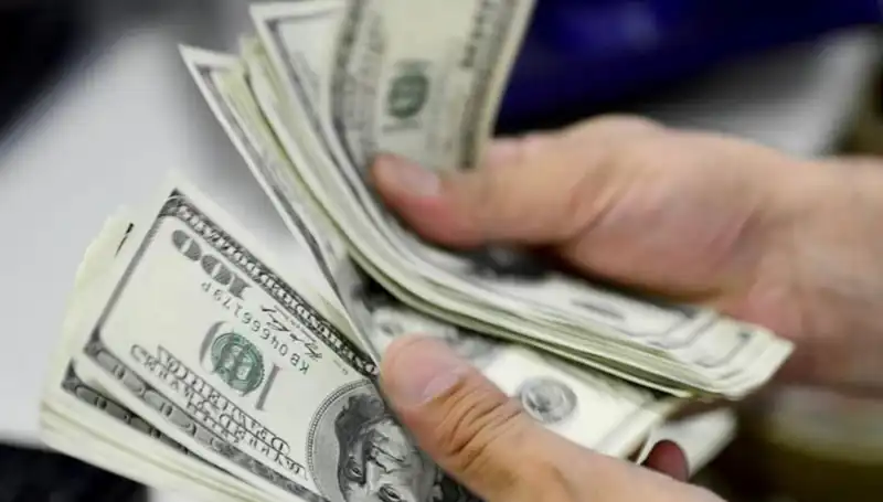 Dolar Kuru Güncel Verilerle Yükselişini Sürdürüyor: 29 Nisan 2025 Rakamları