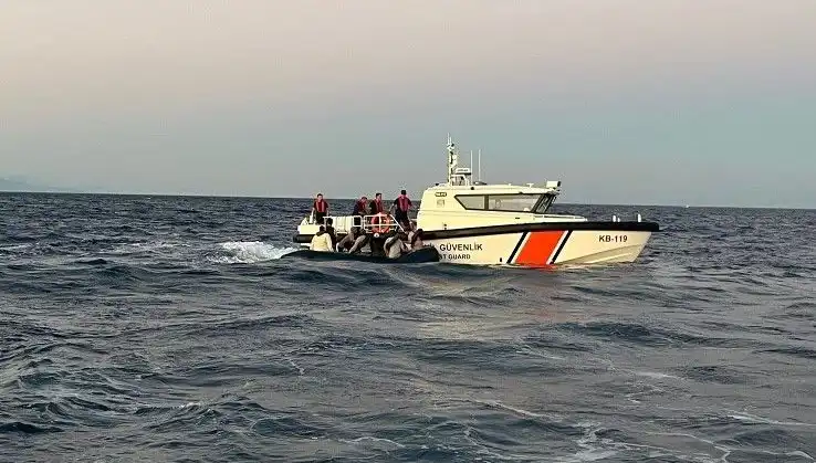 Ayvacık Open Sea: 17 Göçmen Yakalandı, Umutlar Eşit Dağılmadı