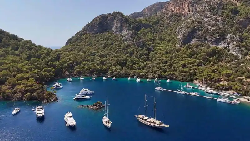 Göcek’in Koylarında Müzik Çalma Yasağı: Tatilcilerin Tepkisi Neden Büyüyor?