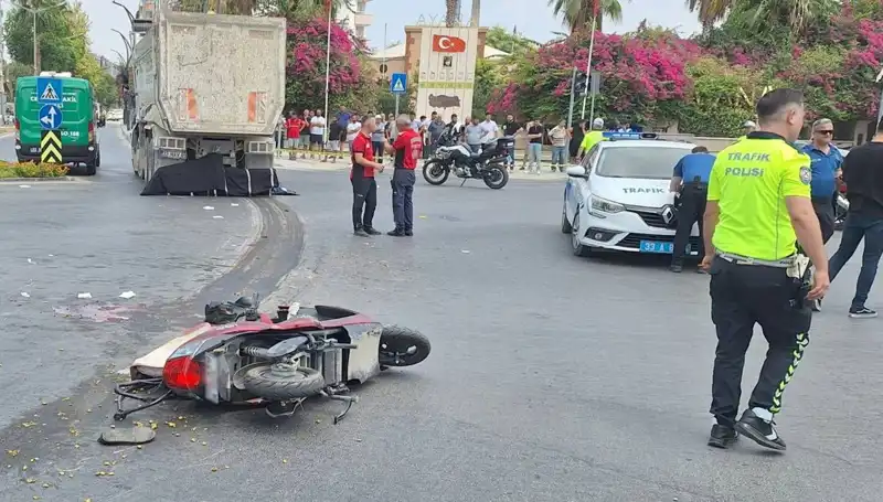 Mersin'de Trafik Kazası: Bir Can Gitti, Bir Yaralı Hastanede
