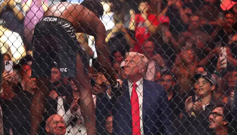 Trump, Beyaz Saray'ın Bahçesinde Eşsiz Bir UFC Maçı Düzenliyor!